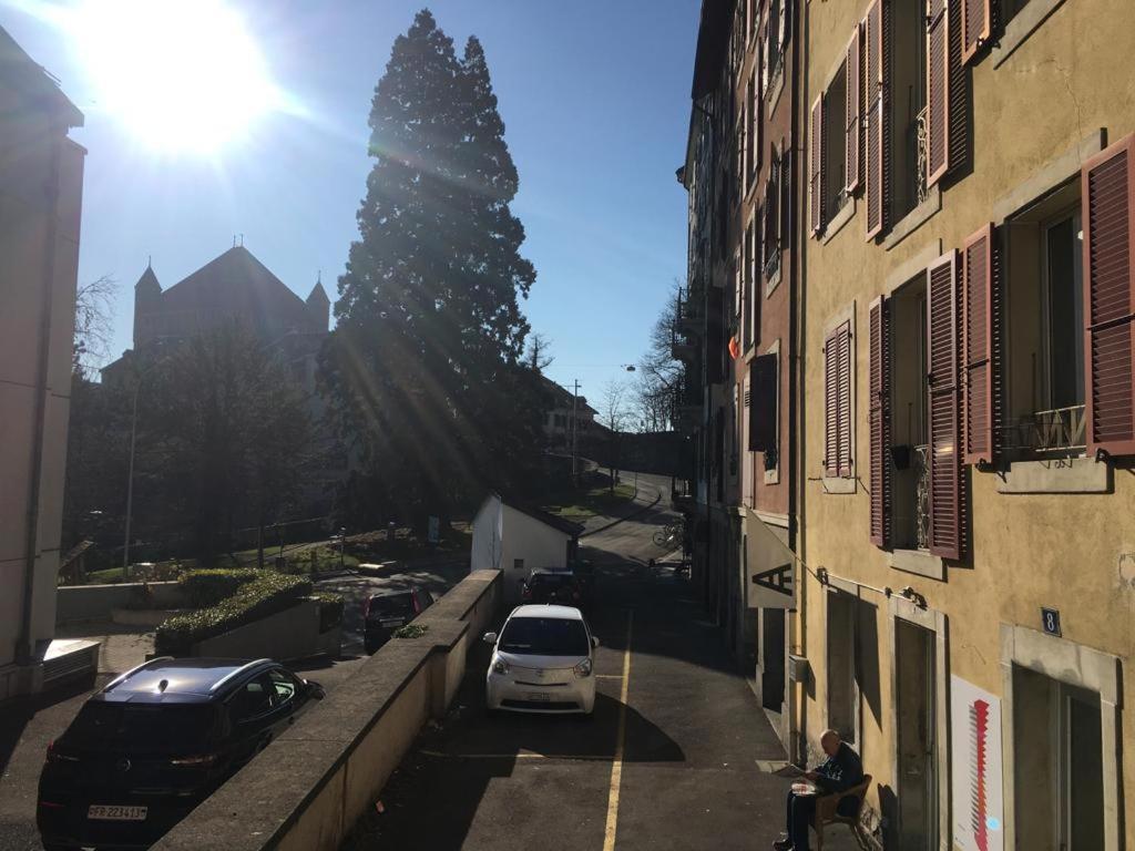 Parking Voiture & Appartement 2Pcs Lausanne Centre Luaran gambar
