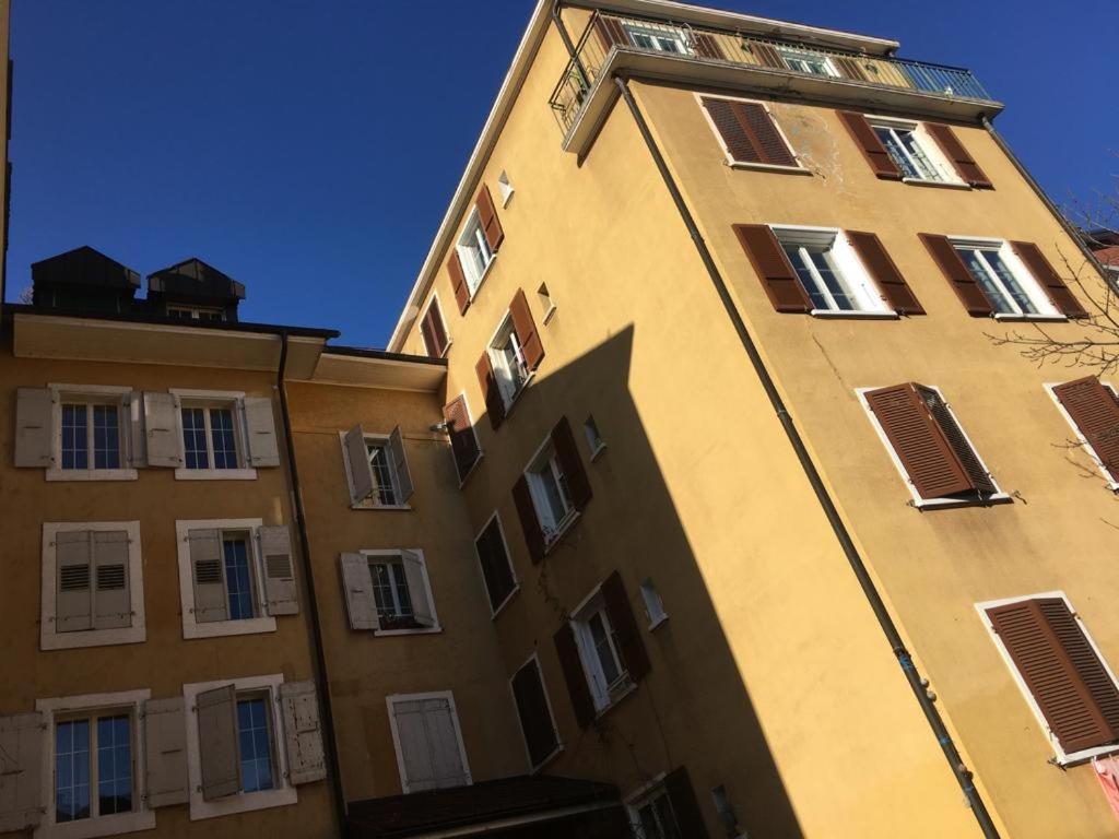 Parking Voiture & Appartement 2Pcs Lausanne Centre Luaran gambar